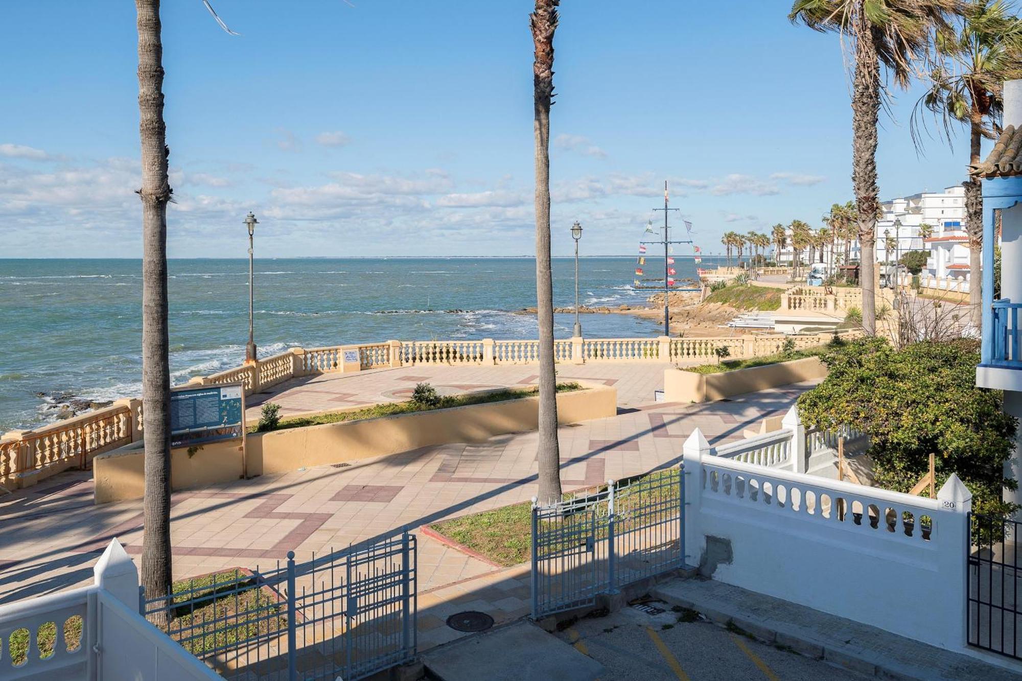 El Paseo Del Faro Villa Chipiona Exterior photo